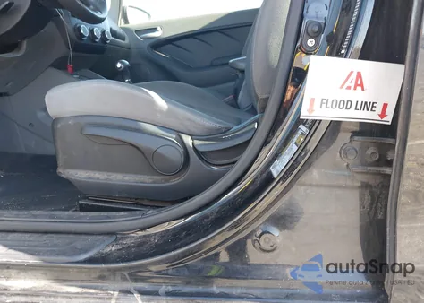 2018 Kia Forte Lx z USA, uszkodzony, nr VIN 3KPFL4A78JE204042